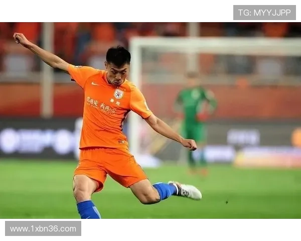 [国内足球]老将郑铮绝杀 山东晋级足协杯决赛.